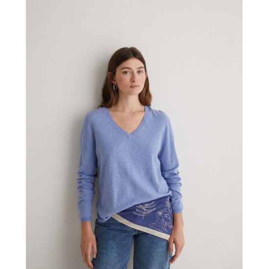 Ανοιχτό μπλε πουλόβερ με V λαιμόκοψη από οργανικό βαμβάκι