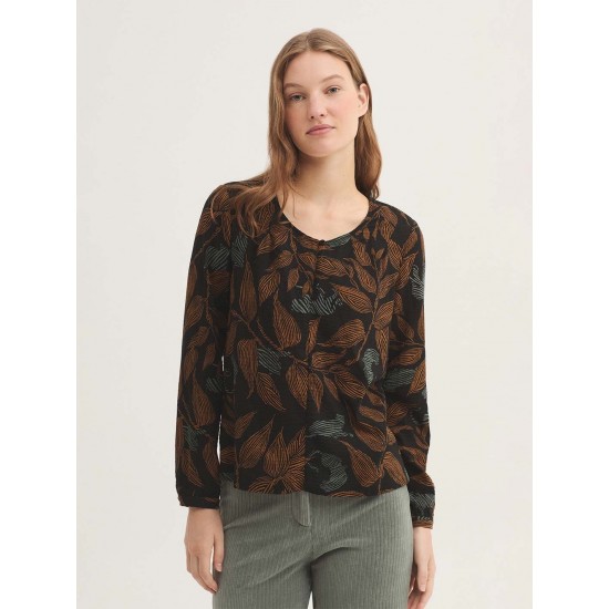 Μπλούζα από καρό ύφασμα με σχέδιο ζούγκλας.