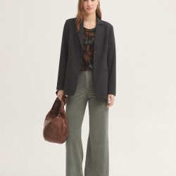 Μπλούζα από καρό ύφασμα με σχέδιο ζούγκλας.