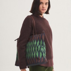 Τσάντα tote από νάιλον με εκτύπωση