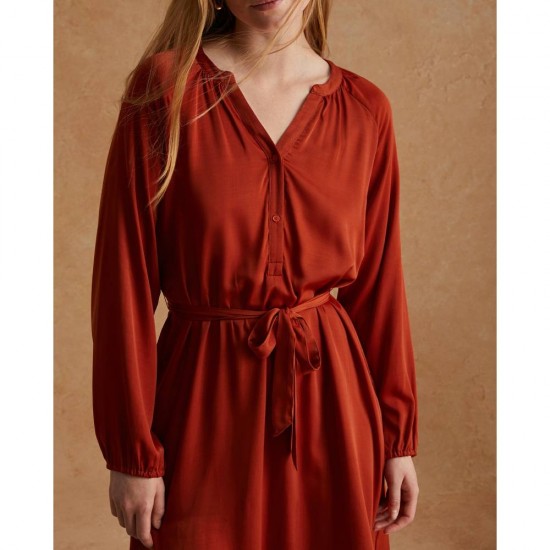 Μίντι φόρεμα σατέν.