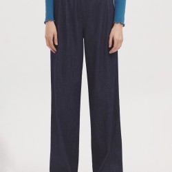 Darted blue denim jeans