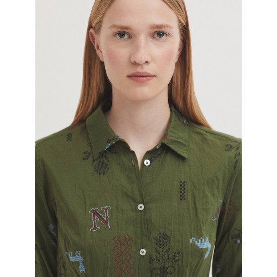 Πουκάμισο με σταυροβελονιά