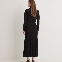 Μαύρη πλισέ μίντι φούστα